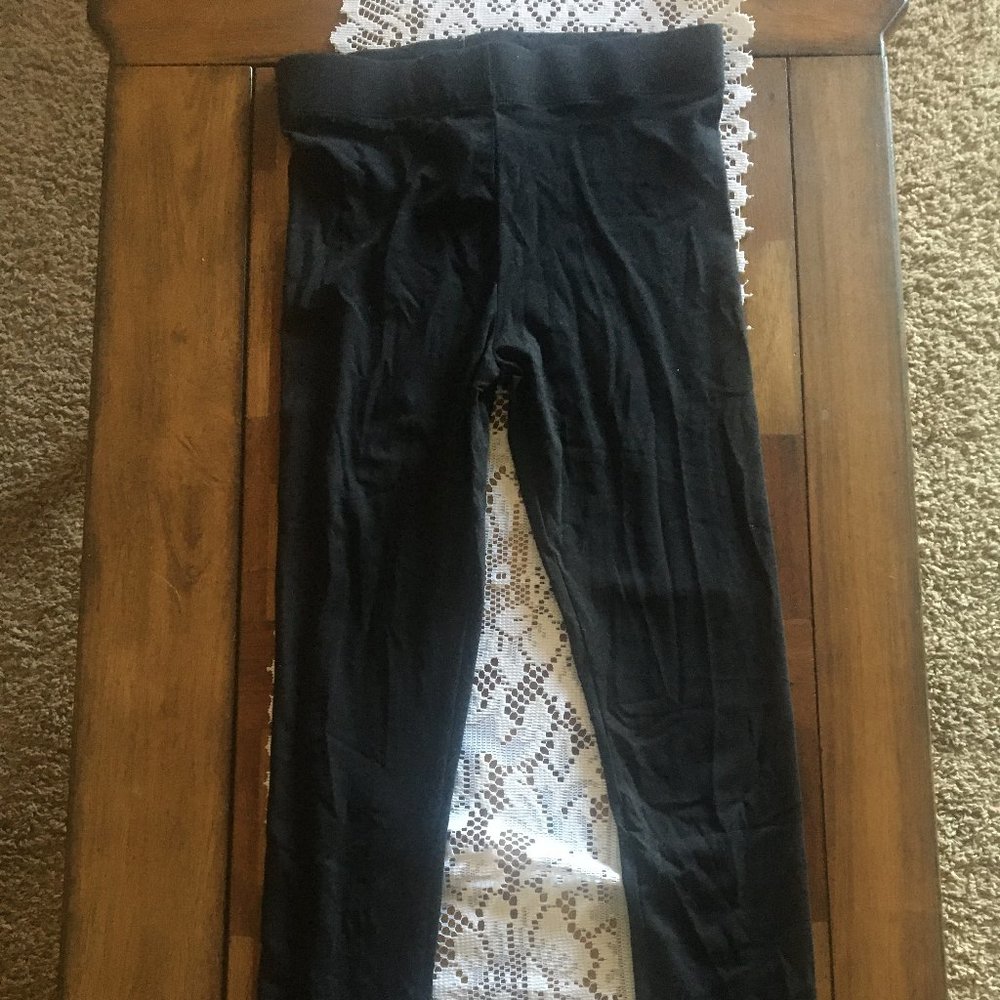 NWOT FOREVER 21 BLACK LONG LEGGINGS
